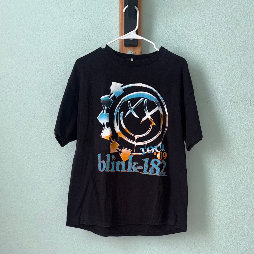 Men’s Black Graphic T-Shirt